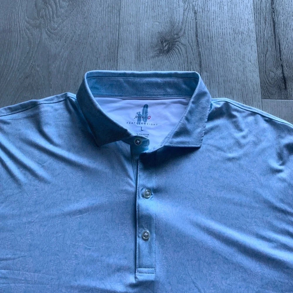 Johnnie-O Clegg Solid Piqué‎ Performance Golf Polo in light blue